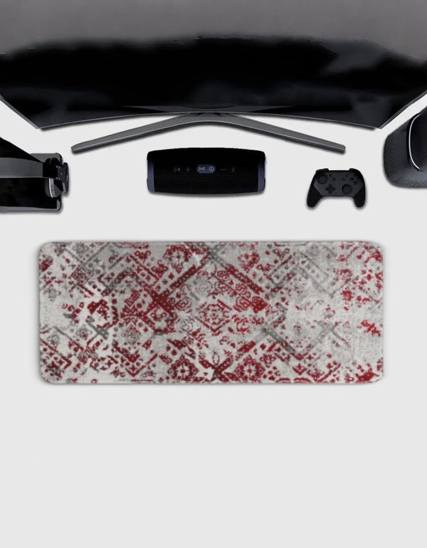 FADING BEAUTY Desk Mat – 80×33cm - Aesthetic extended gaming desk mat with stitched edges | WYUGEN